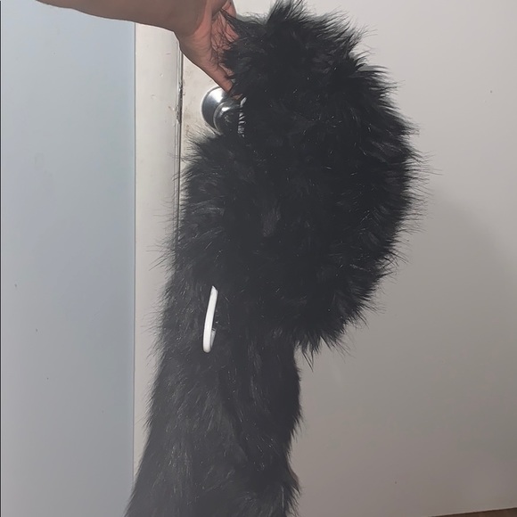 Furry Vest - Picture 2 of 3
